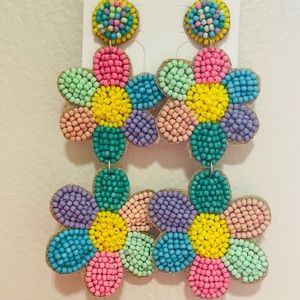 💕JUST IN! A Daisy For You Multicolor Beaded Earrings